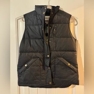 NWT Women’s Orvis Halley Stevensons Noreaster Quilted Vest in Navy Size Small